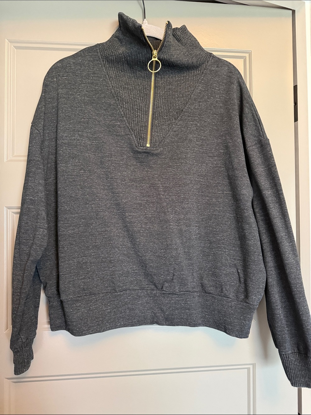 Varley Dark Gray Half-Zip Mockneck Sweatshirt with Ring Pull